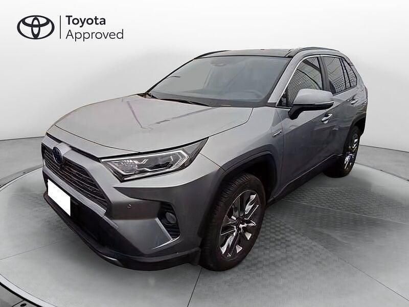 Usata Toyota RAV4 Hybrid Lounge 222 CV (163 kW) 2021 Argento SUV
