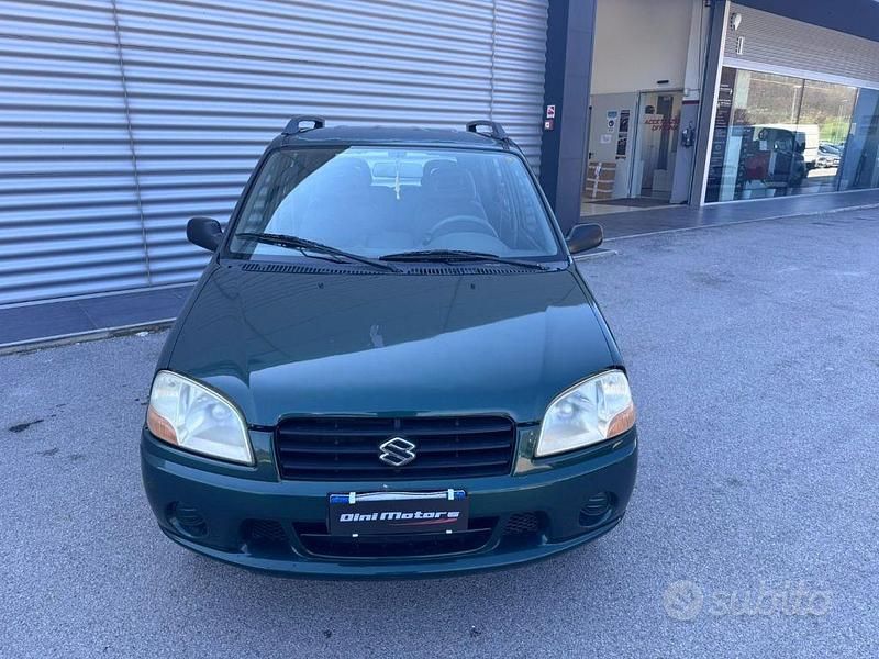 Usata Suzuki Ignis GL 83 CV (61 kW) 2001 Verde Utilitaria