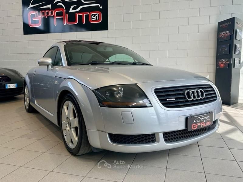 Usata Audi TT 225 CV (165 kW) 2000 Argento Coupé