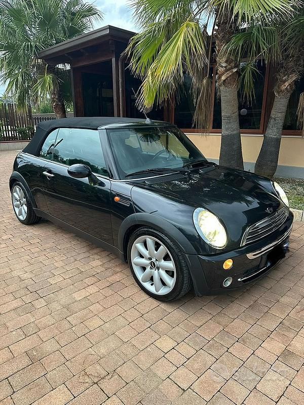 Nero Usata 2006 Mini Cooper Cabriolet Cabrio | 7800 € (Buon prezzo) - Immagine 1/4