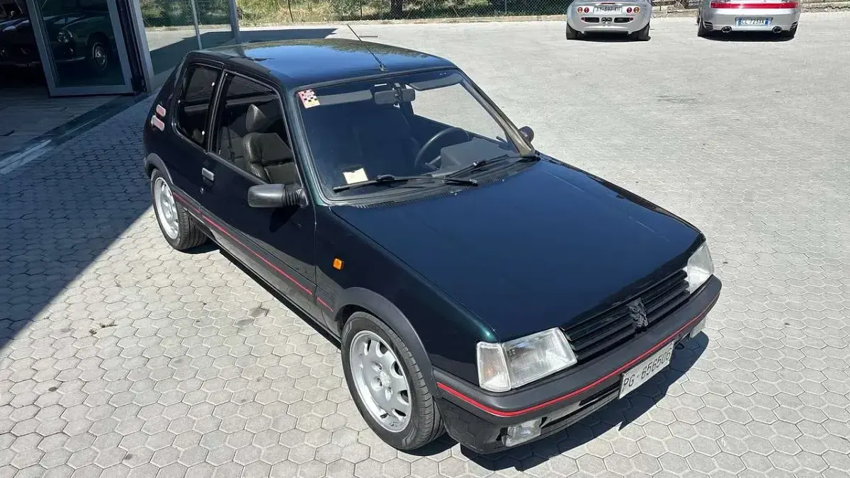 Usata Peugeot 205 GTi 128 CV (94 kW) 1990 Verde Berlina