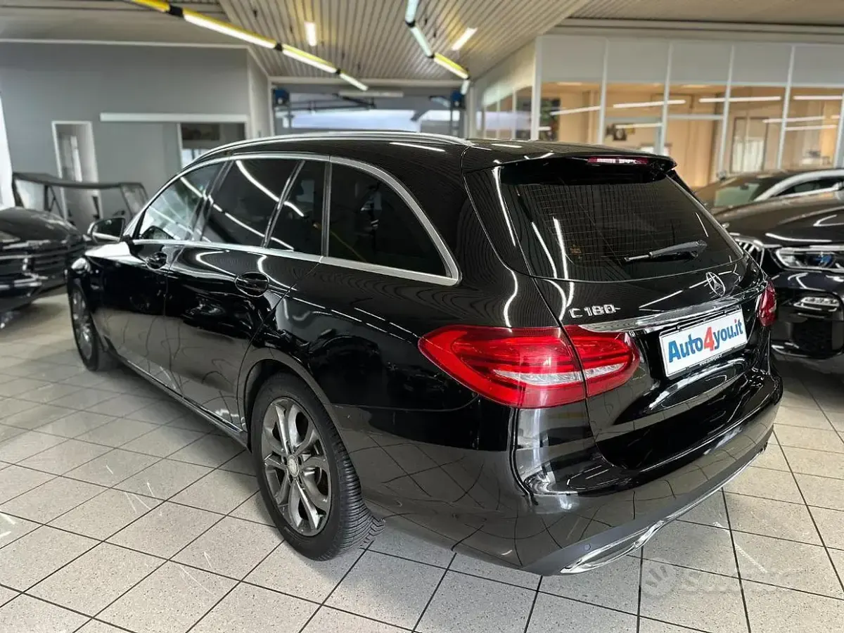 Usata Mercedes C180 Avantgarde 156 CV (114 kW) 2015 Nero Station wagon