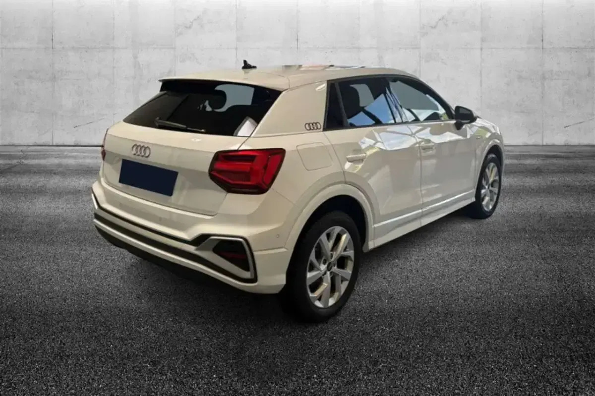 Usata Audi Q2 S-Line 150 CV (110 kW) 2023 Bianco SUV