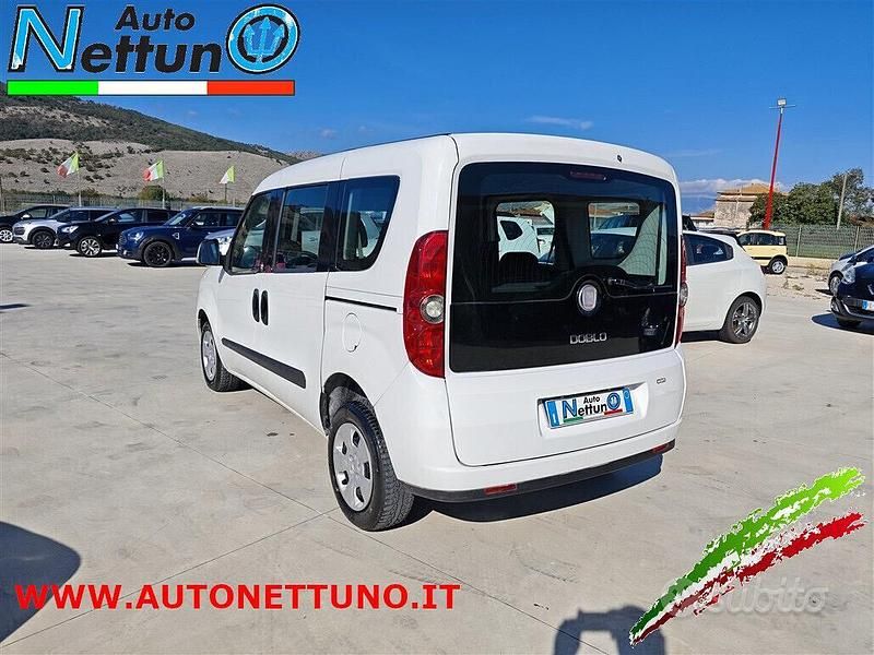Usata Fiat Doblò Dynamic 105 CV (77 kW) 2012 Bianco Monovolume