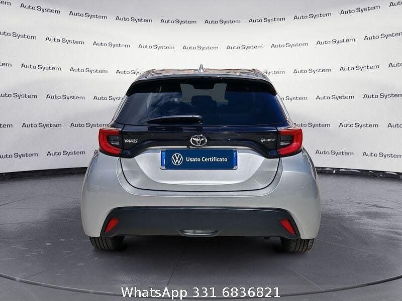 Usata Toyota Yaris Hybrid Trend 116 CV (85 kW) 2024 Grigio Utilitaria