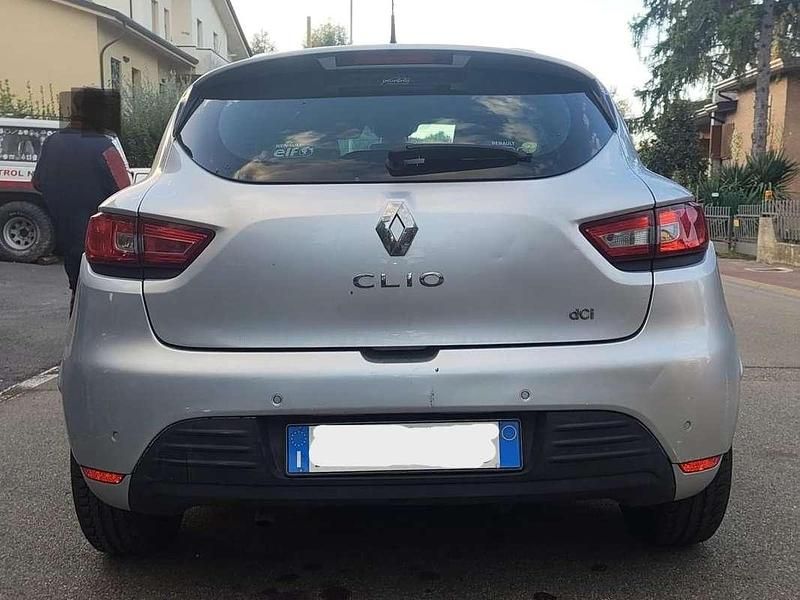 Usata Renault Clio IV Intens 75 CV (55 kW) 2017 Grigio Berlina