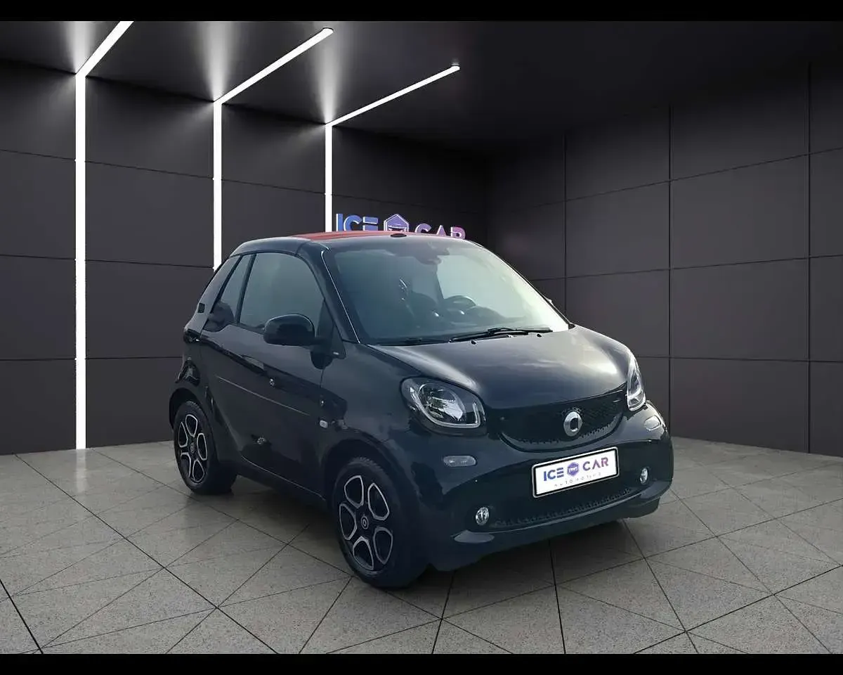 Usata Smart ForTwo Cabrio Prime 90 CV (66 kW) 2019 Nero Cabrio