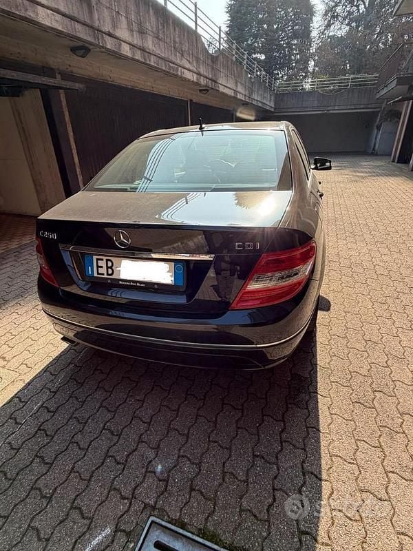Usata Mercedes C250 Avantgarde 204 CV (150 kW) 2010 Nero Berlina