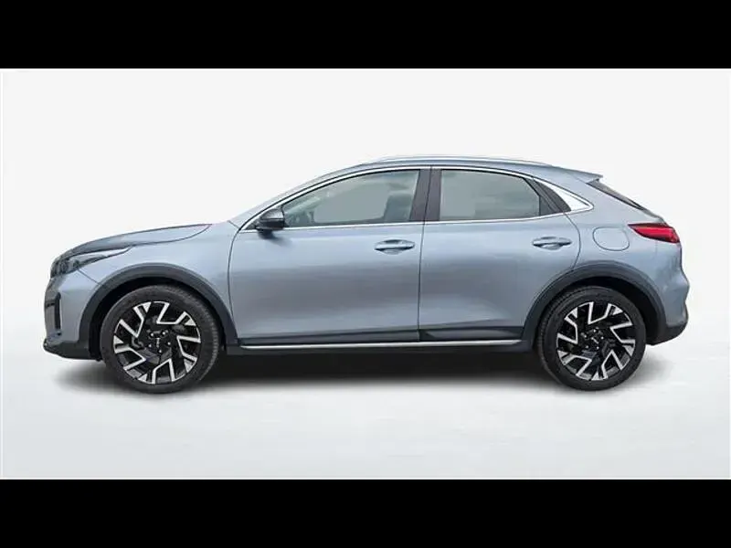 Usata Kia XCeed 136 CV (100 kW) 2023 Grigio chiaro SUV