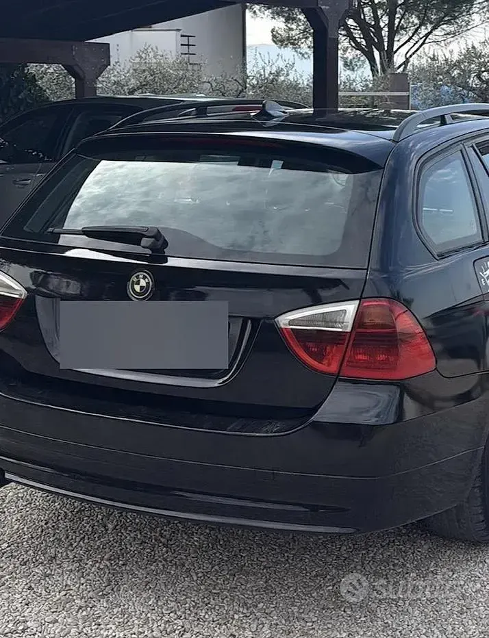 Usata BMW 318 Efficient Dynamics 122 CV (89 kW) 2006 Nero Station wagon