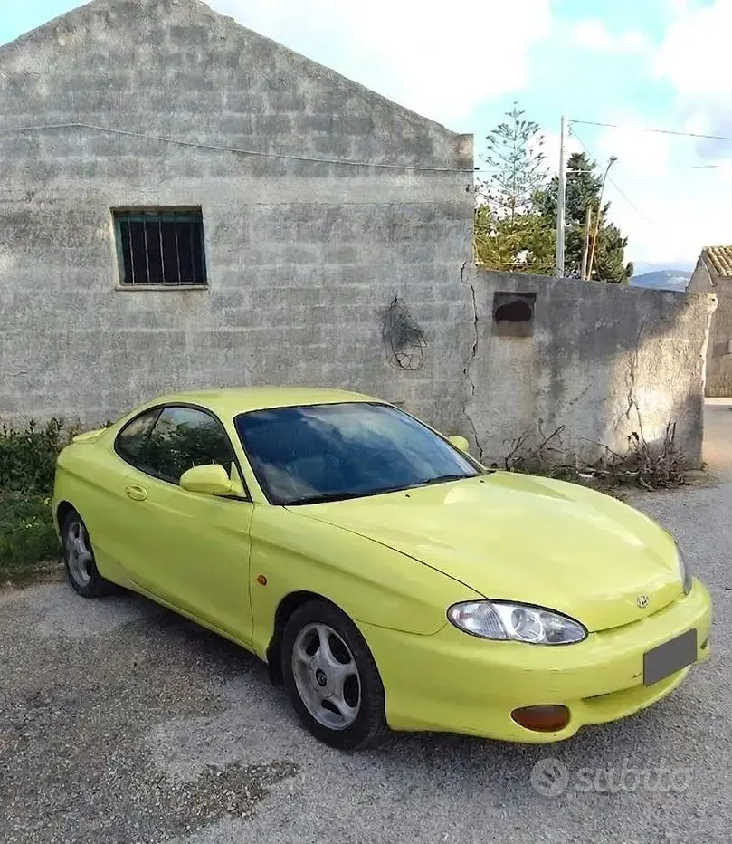 Usata Hyundai Coupé 116 CV (85 kW) 1998 Giallo Coupé