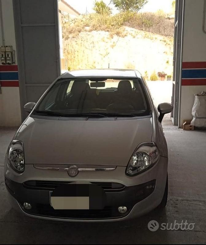Usata Fiat Punto Evo 95 CV (69 kW) 2010 Grigio Utilitaria