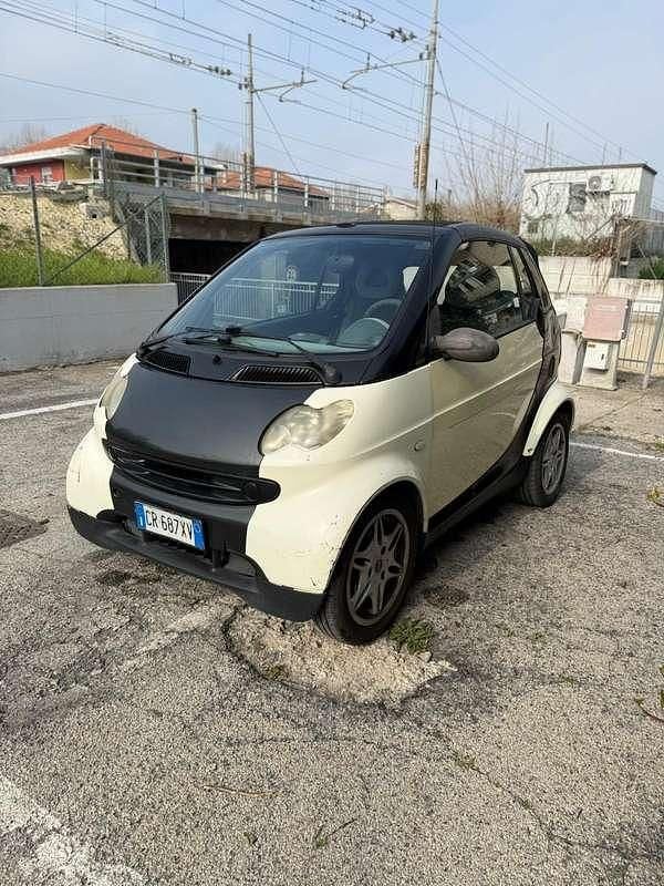 Usata Smart ForTwo Cabrio Passion 61 CV (44 kW) 2003 Nero Cabrio
