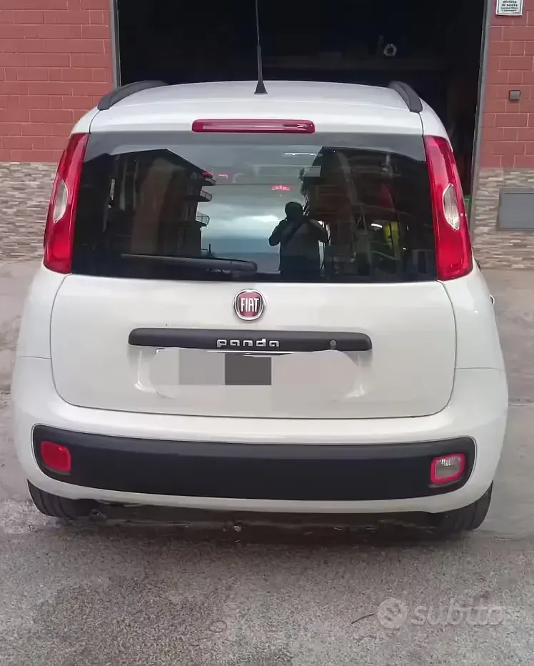 Usata Fiat Panda Lounge 75 CV (55 kW) 2014 Bianco Utilitaria