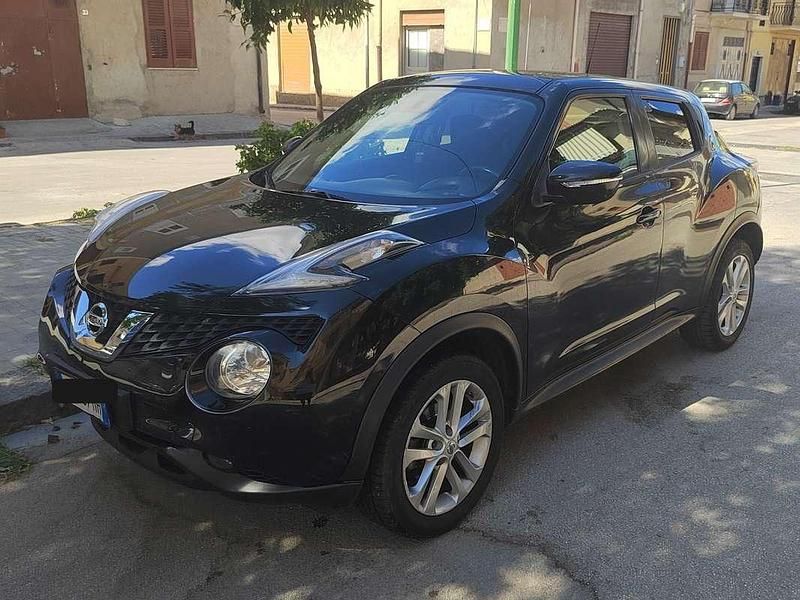 Nero Usata 2015 Nissan Juke Visia SUV | 7900 € (Buon prezzo) - Immagine 1/4