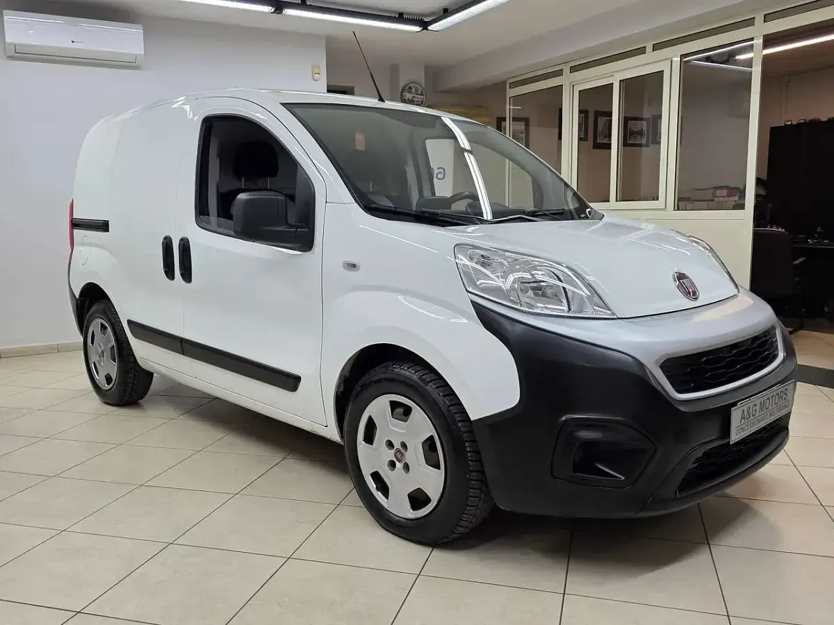 Usata Fiat Fiorino 95 CV (69 kW) 2022 Bianco banchisa Monovolume