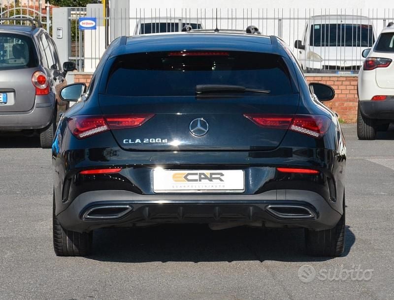 Usata Mercedes CLA200 Shooting Brake Premium 150 CV (110 kW) 2022 Nero Station wagon