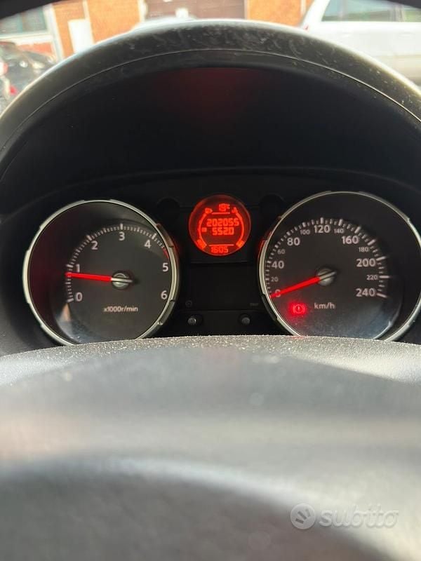 Usata Nissan Qashqai 110 CV (80 kW) 2009 Bianco SUV