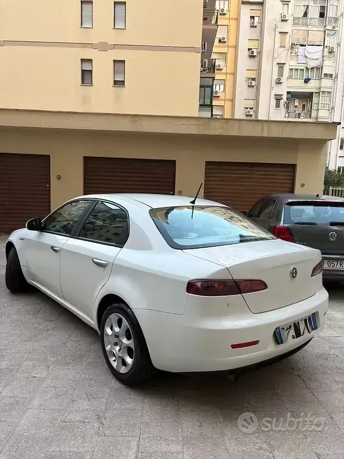 Usata Alfa Romeo 159 140 CV (102 kW) 2018 Bianco Berlina