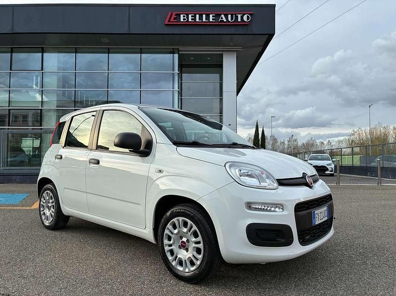 Bianco Usata 2019 Fiat Panda Easy Due volumi | 9500 € (Buon prezzo) - Immagine 1/4