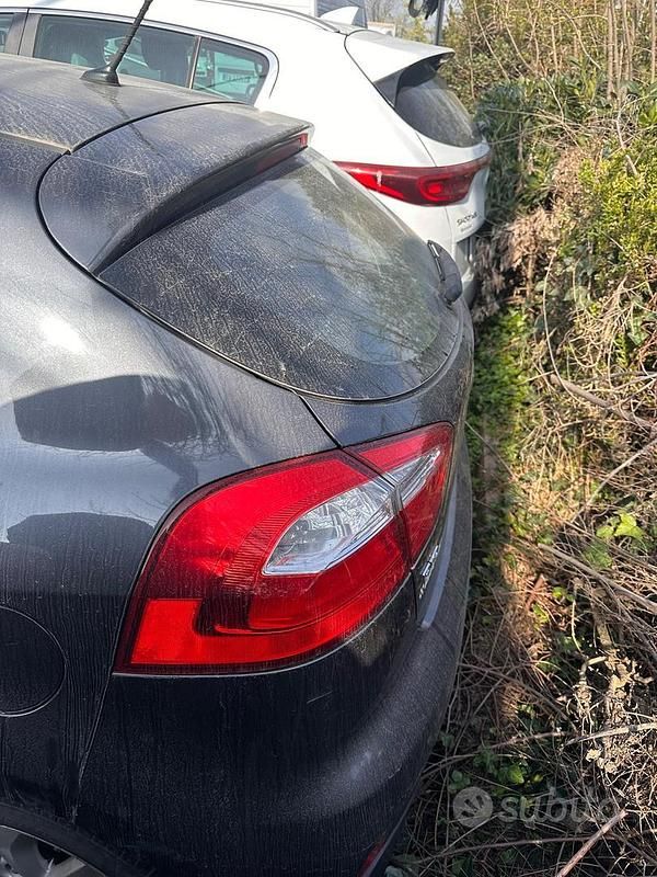 Usata Kia Rio City 84 CV (61 kW) 2016 Grigio Utilitaria