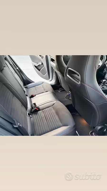 Usata Mercedes A180 AMG line 2017 Grigio Berlina