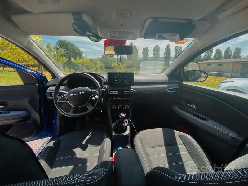 Usata Dacia Sandero 90 CV (66 kW) 2023 Blu Utilitaria