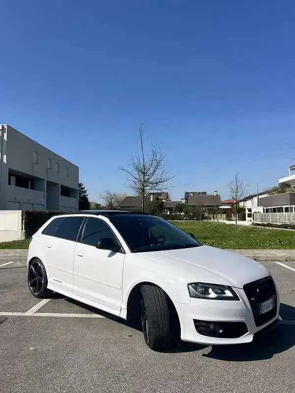 Usata Audi A3 160 CV (117 kW) 2009 Bianco Utilitaria