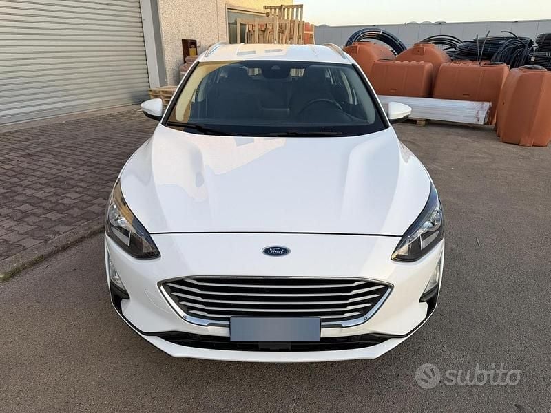 Usata Ford Focus 120 CV (88 kW) 2019 Bianco Station wagon