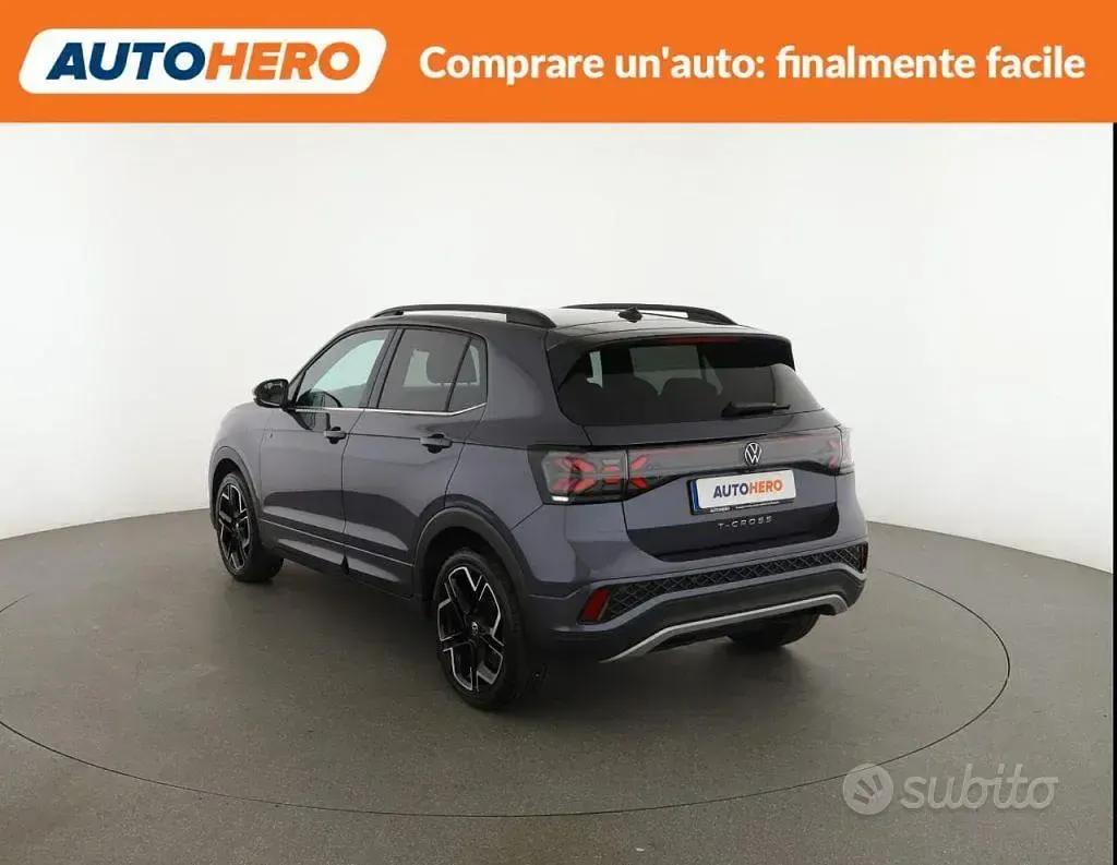 Usata VW T-Cross R-line 116 CV (85 kW) 2025 Grigio SUV