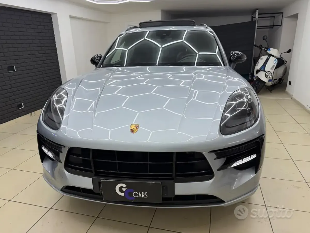 Usata Porsche Macan 245 CV (180 kW) 2019 Grigio SUV