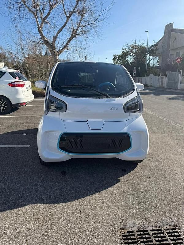 Usata XEV Yoyo 14 kW (20 CV) 2024 Bianco Utilitaria