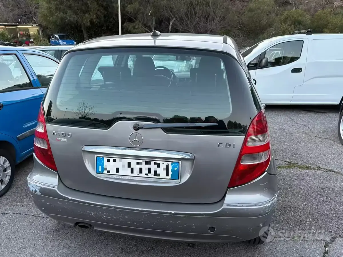 Usata Mercedes A180 Elegance 109 CV (80 kW) 2005 Marrone Berlina