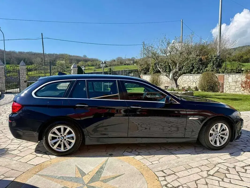 Usata BMW 525 M Sport 218 CV (160 kW) 2012 Blu/azzurro Station wagon