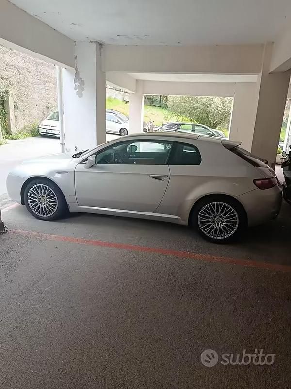 Usata Alfa Romeo Brera 185 CV (136 kW) 2006 Grigio Coupé