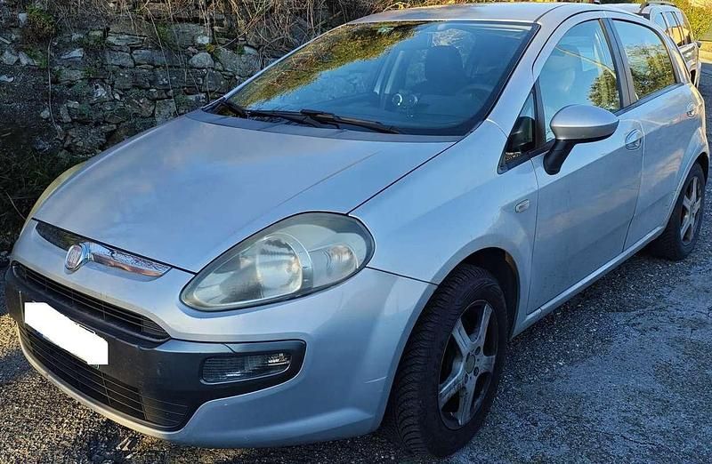 Usata Fiat Punto Evo Dynamic 90 CV (66 kW) 2010 Argento Utilitaria