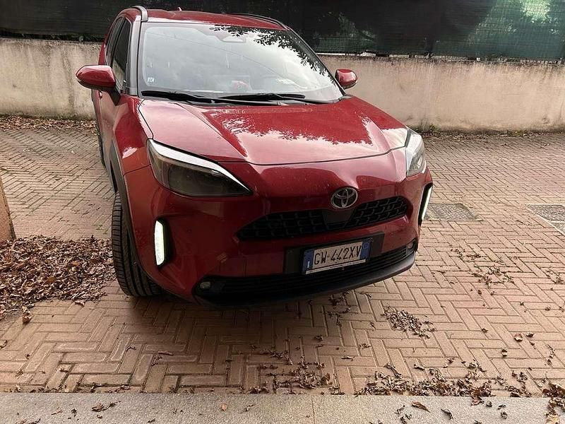 Usata Toyota Yaris Cross Trend 92 CV (67 kW) 2024 SUV