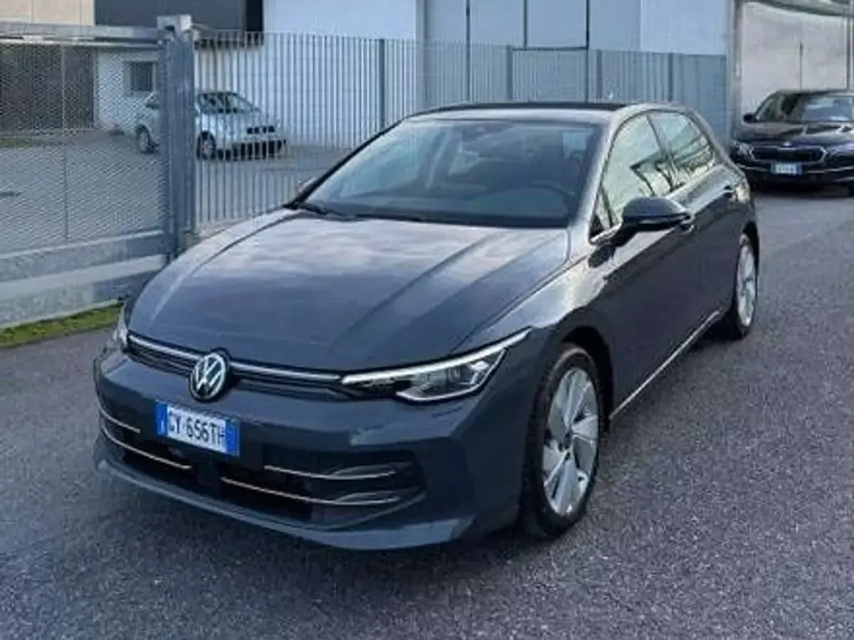 Occasion VW Golf VIII Style 150 ch (110 kW) 2025 Gris Berline