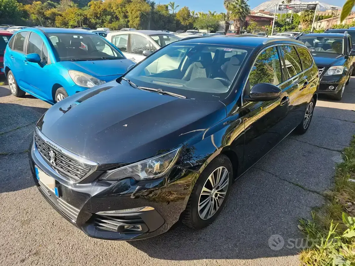 Begagnad Peugeot 308 Allure 131 HK (96 kW) 2021 Svart Kombi