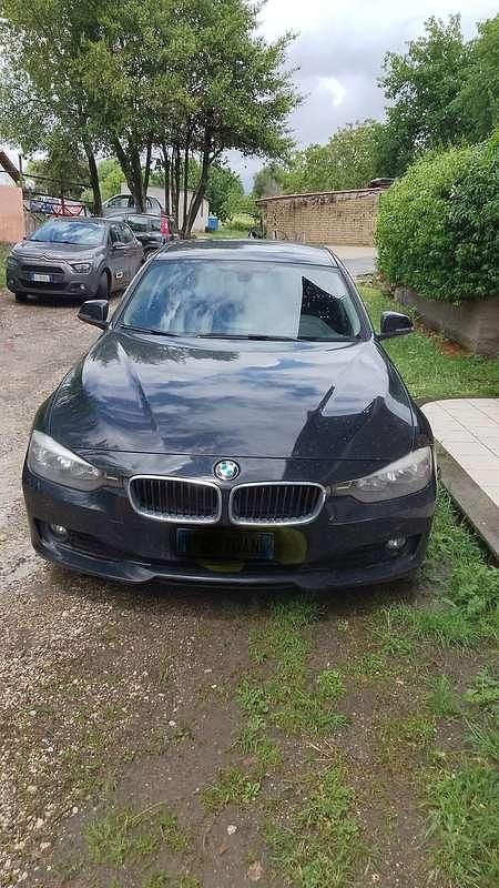 Usata BMW 320 Luxury Line 184 CV (135 kW) 2015 Station wagon
