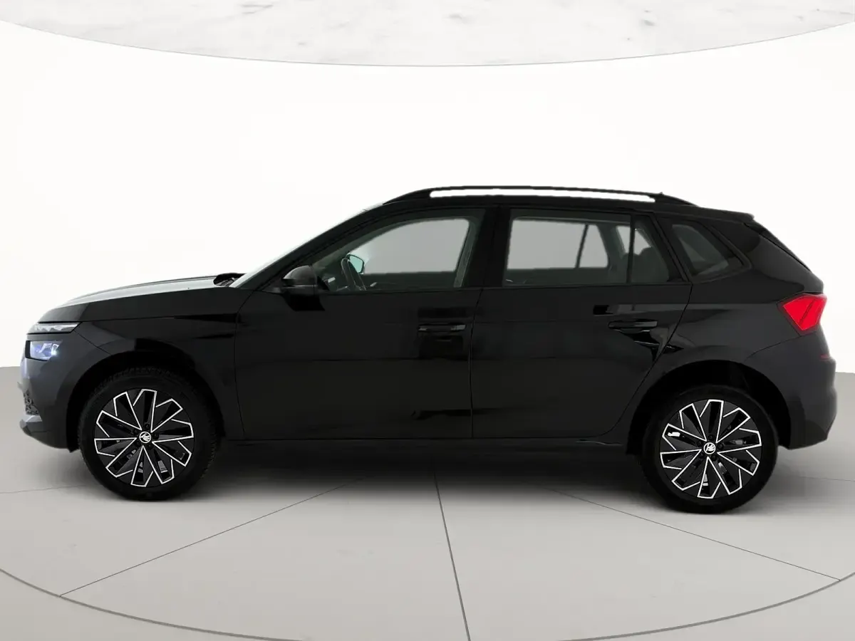 Usata Skoda Kamiq 150 CV (110 kW) 2023 Nero tulipano perlato SUV