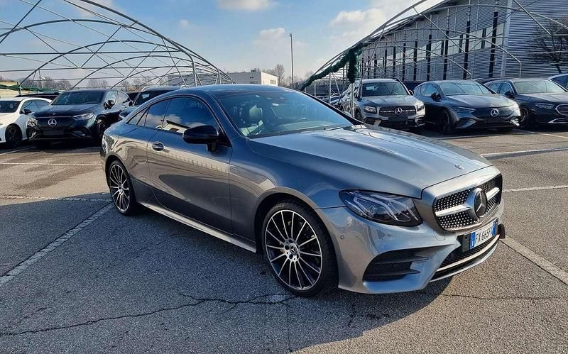 Usata Mercedes E220 Premium Plus 194 CV (142 kW) 2019 Coupé