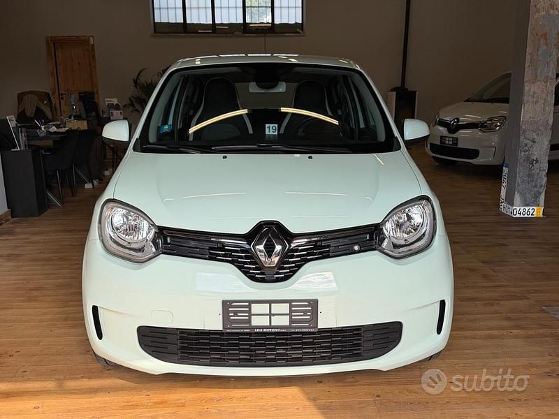 Occasion Renault Twingo LIMITED 69 PK (50 kW) 2020 Groen Hatchback