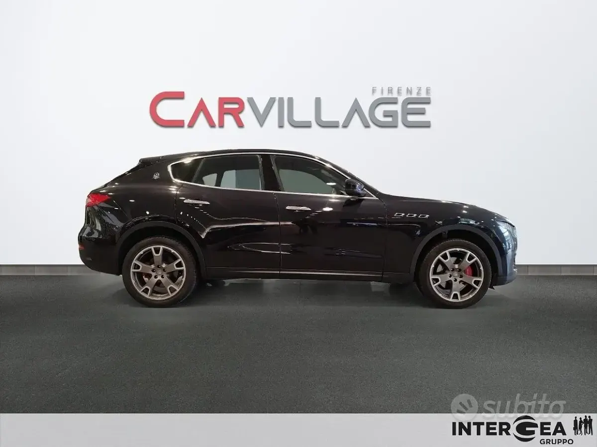 Usata Maserati Levante 275 CV (202 kW) 2017 Nero SUV