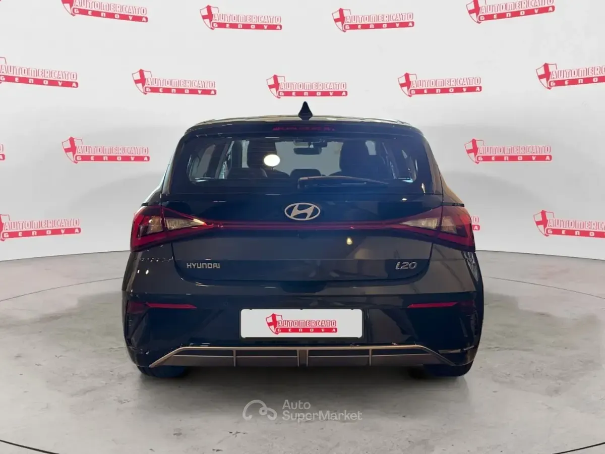 Usata Hyundai i20 84 CV (61 kW) 2024 Gray Utilitaria