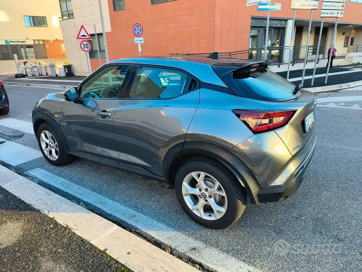 Usata Nissan Juke 117 CV (86 kW) 2020 Grigio SUV