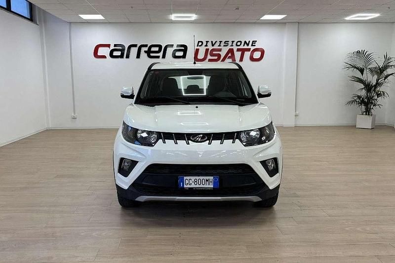 Usata Mahindra KUV100 87 CV (63 kW) 2021 Bianco SUV
