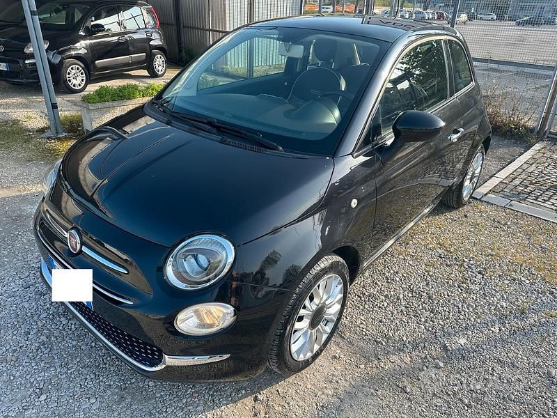 Begagnad Fiat 500 Lounge 69 HK (50 kW) 2016 Svart Sedan