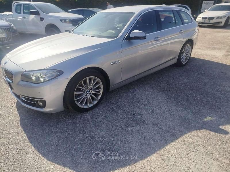 Usata BMW 520 Luxury Line 190 CV (139 kW) 2017 Grigio Station wagon