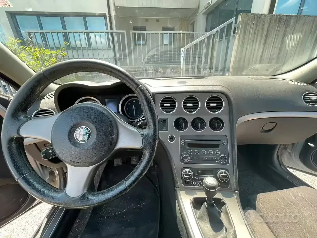 Usata Alfa Romeo 159 125 CV (91 kW) 2010 Grigio Station wagon